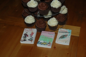 The perfect combination: Relax with cupcakes and Lynda's quirky characters...